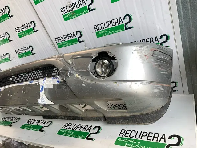 Parachoques roto Mercedes ML 55AMG