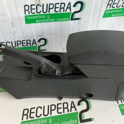 Apoyabrazos SEAT LEON MK3 5F 2015