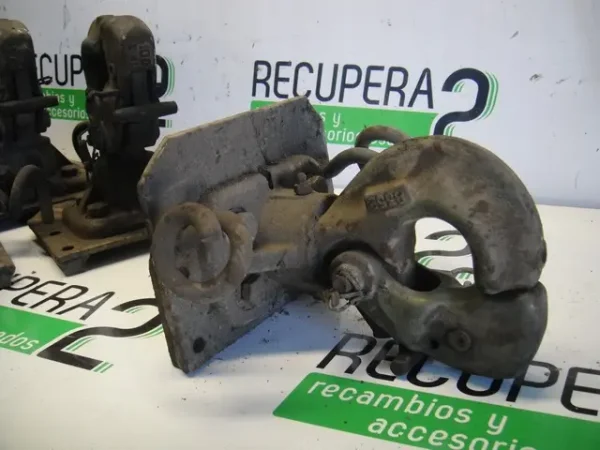 Gancho remolque militar tipo pico loro