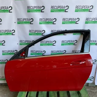 Puerta izquierda Mercedes clase C coupe w204