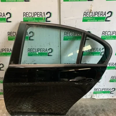 Puerta trasera izquierda BMW E90